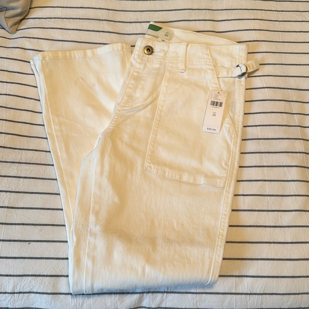Straight leg pant